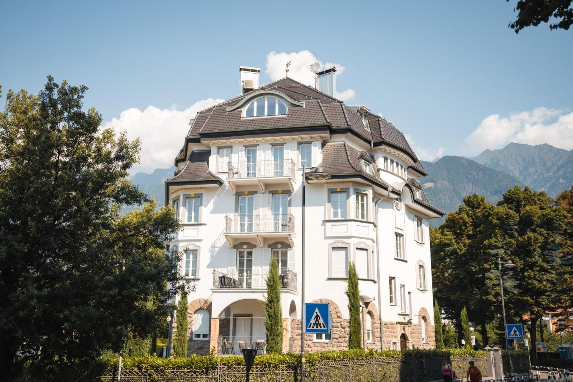Ferienwohnung Eden House Experience Meran Exterior foto